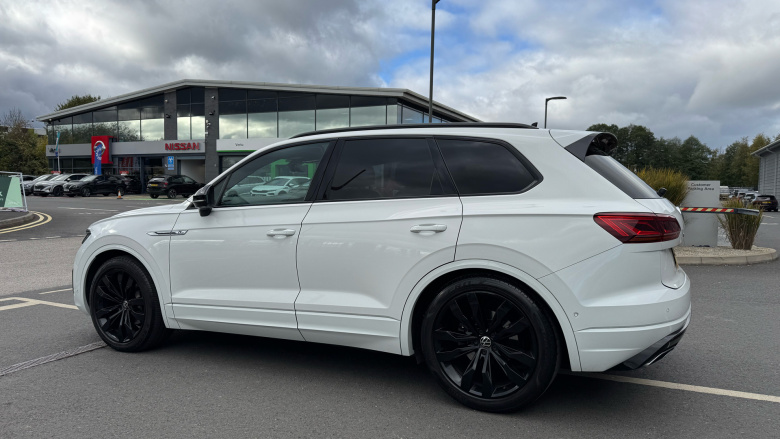 Volkswagen Touareg 3.0 V6 TDI 4Motion Black Edition 5dr Tip Auto Diesel Estate